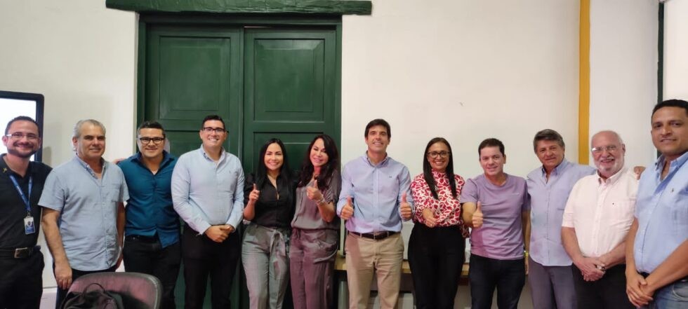 Con grandes resultados, Juan Pablo Vélez deja la presidencia ejecutiva de la Cámara de Comercio de Cartagena. Andrea Piña Gómez, es la nueva Presidenta Ejecutiva (e).