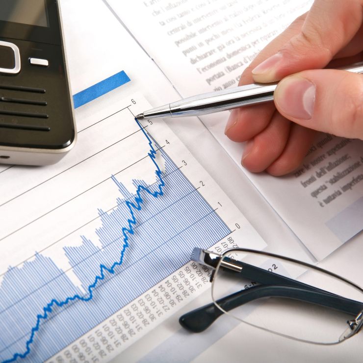 Imagen que muestra análisis empresarial Imagen que muestra análisis empresarial